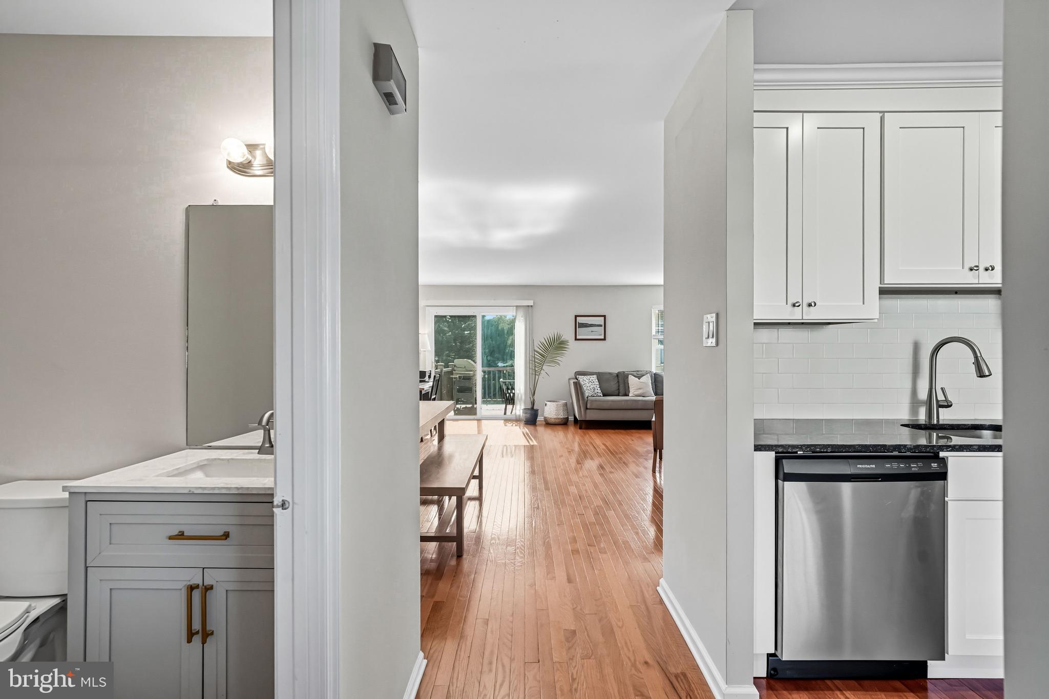 303 Scola Road Brookhaven, PA 19015 - Photo 14 of 56