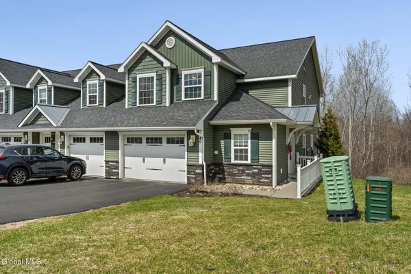 $389,900 | 40 Kasey Pass, Ballston Spa, NY 12020