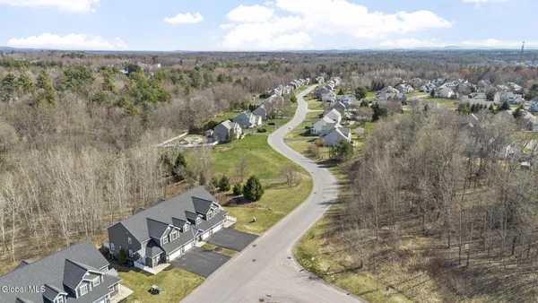 $389,900 | 40 Kasey Pass, Ballston Spa, NY 12020