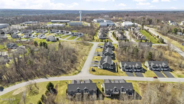 $389,900 | 40 Kasey Pass, Ballston Spa, NY 12020