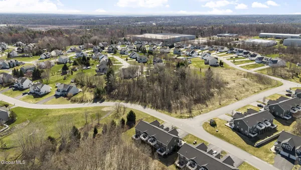 $389,900 | 40 Kasey Pass, Ballston Spa, NY 12020