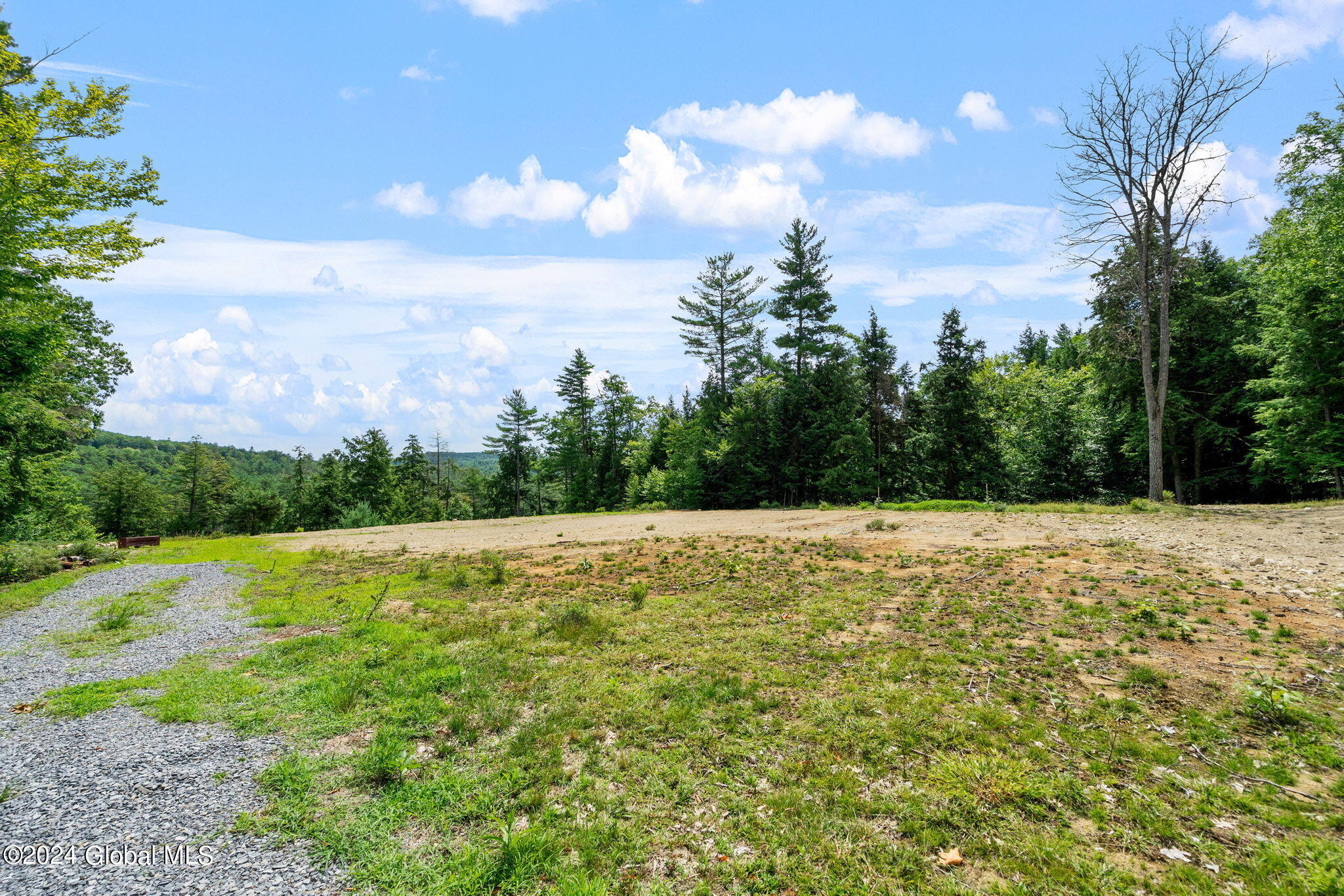 14 Wood Ridge Lane Corinth, NY 12822 - Photo 4 of 17 5-web-or-mls-14-wood-ridge-lane