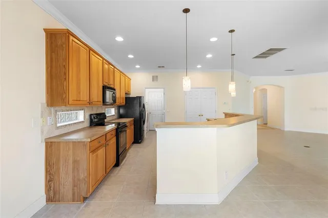 $369,900 | 122 Avenham Drive, Deland, FL 32724