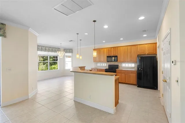 $369,900 | 122 Avenham Drive, Deland, FL 32724