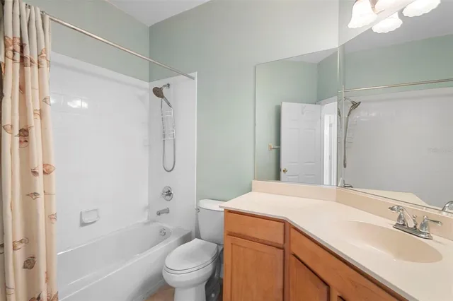 $369,900 | 122 Avenham Drive, Deland, FL 32724