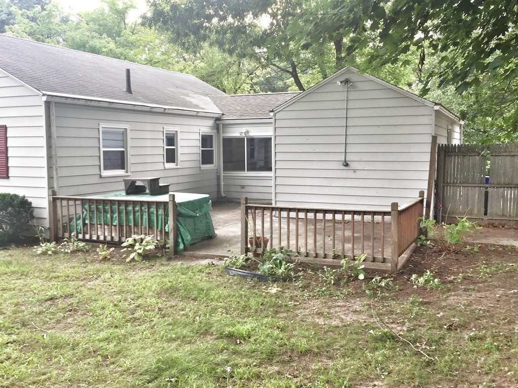 26 Talbot Road Springfield, MA 01119 - Photo 21 of 23