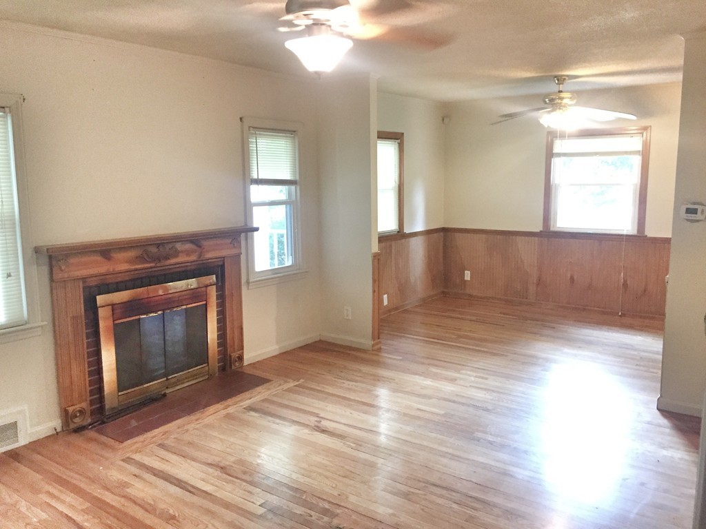 26 Talbot Road Springfield, MA 01119 - Photo 5 of 23