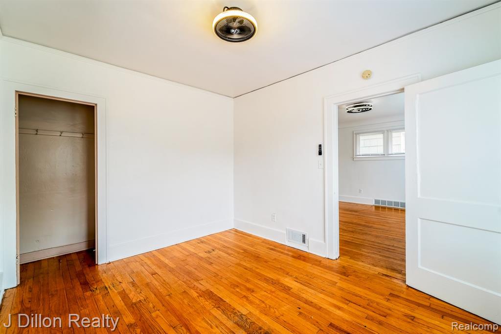 48 Orchard Street River Rouge, MI 48218 - Photo 23 of 44