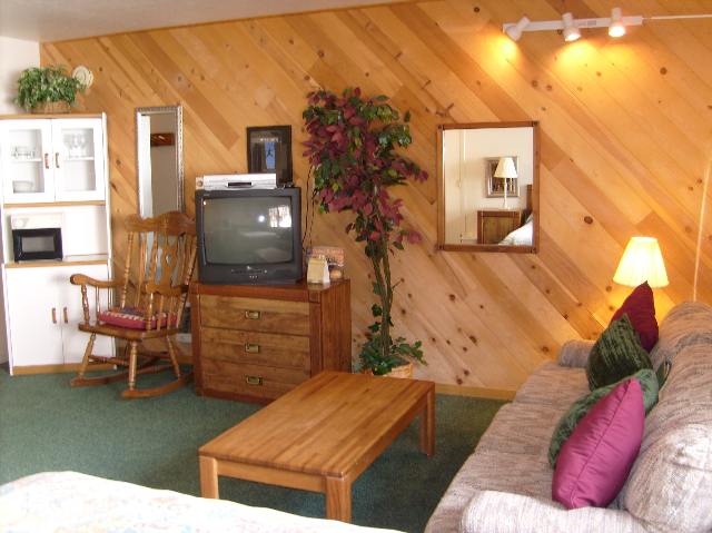 15775 B Donner Pass Road, Unit 115 Truckee, CA 96161 - Photo 2 of 9 Gallery Image 2