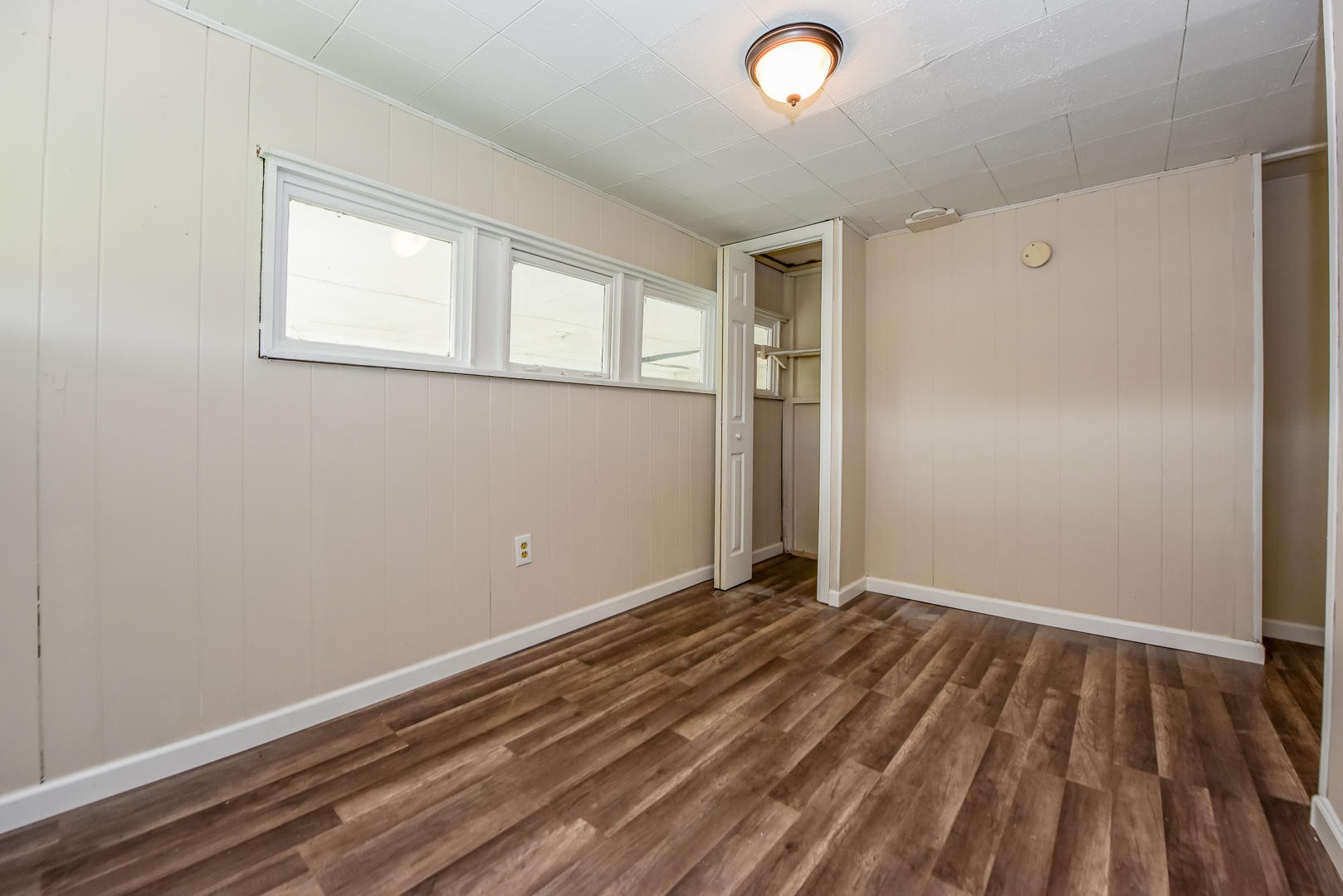 2143 Louisville Road Alcoa, TN 37701 - Photo 8 of 18 Gallery Image 8