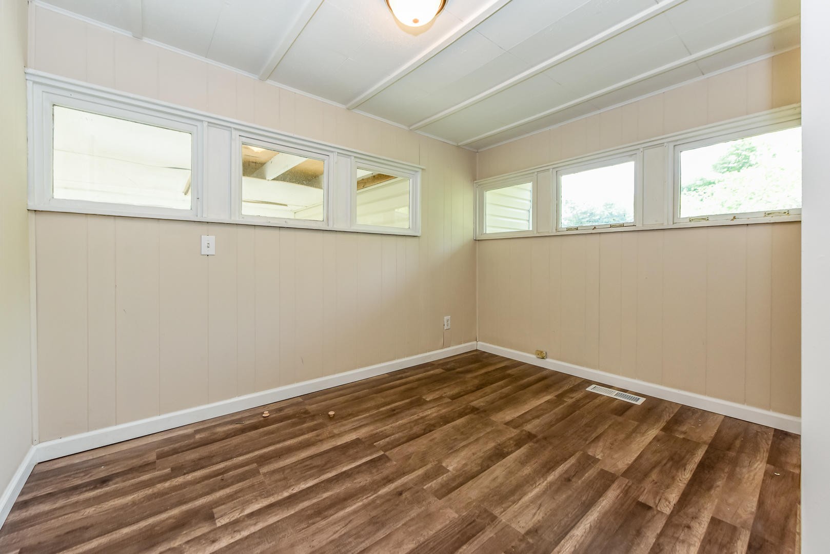 2143 Louisville Road Alcoa, TN 37701 - Photo 10 of 18 Gallery Image 10