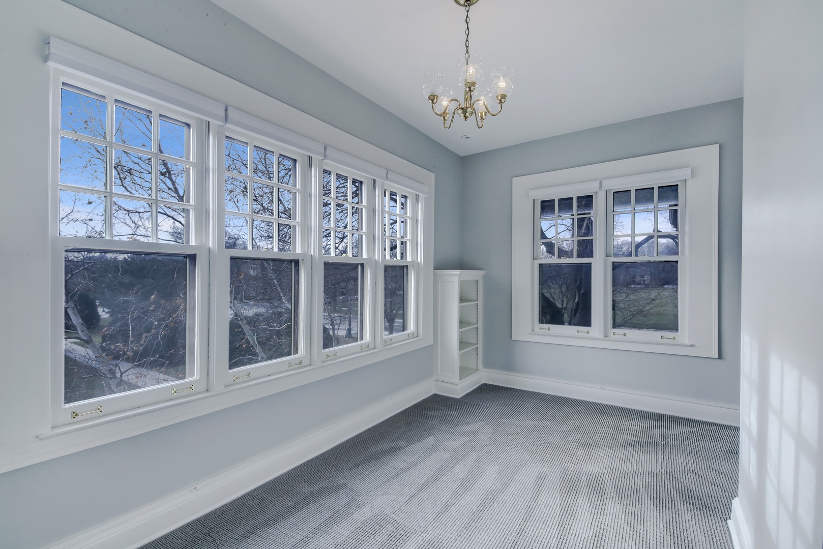 2437 Sheridan Road Evanston, IL 60201 - Photo 14 of 31