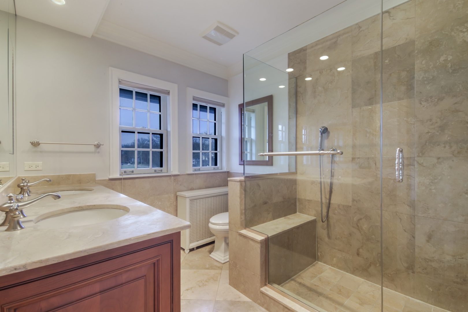 2437 Sheridan Road Evanston, IL 60201 - Photo 15 of 31