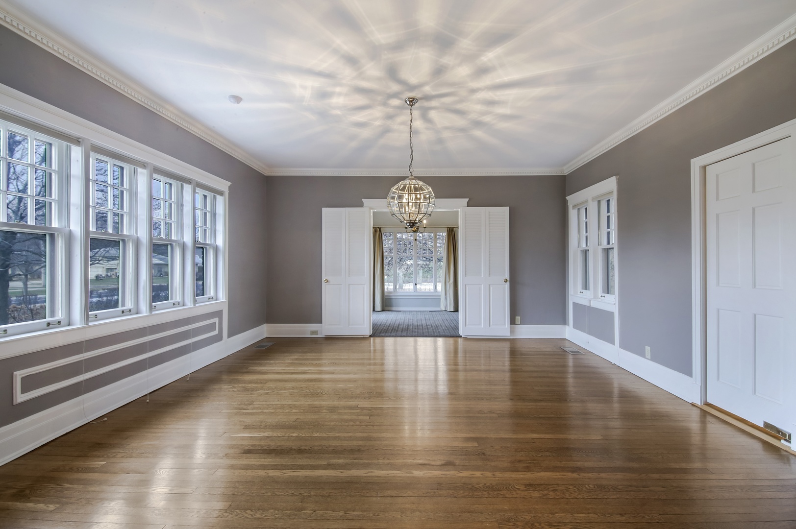 2437 Sheridan Road Evanston, IL 60201 - Photo 7 of 31