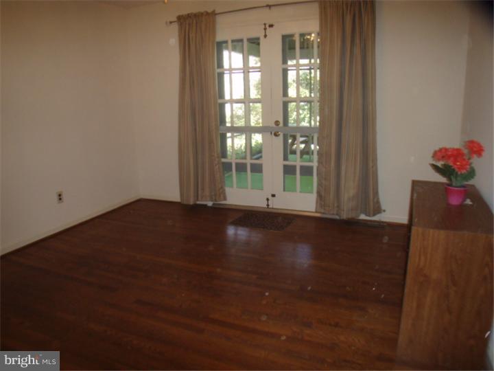 211 Cheltenham Road Newark, DE 19711 - Photo 8 of 20 Dining Room