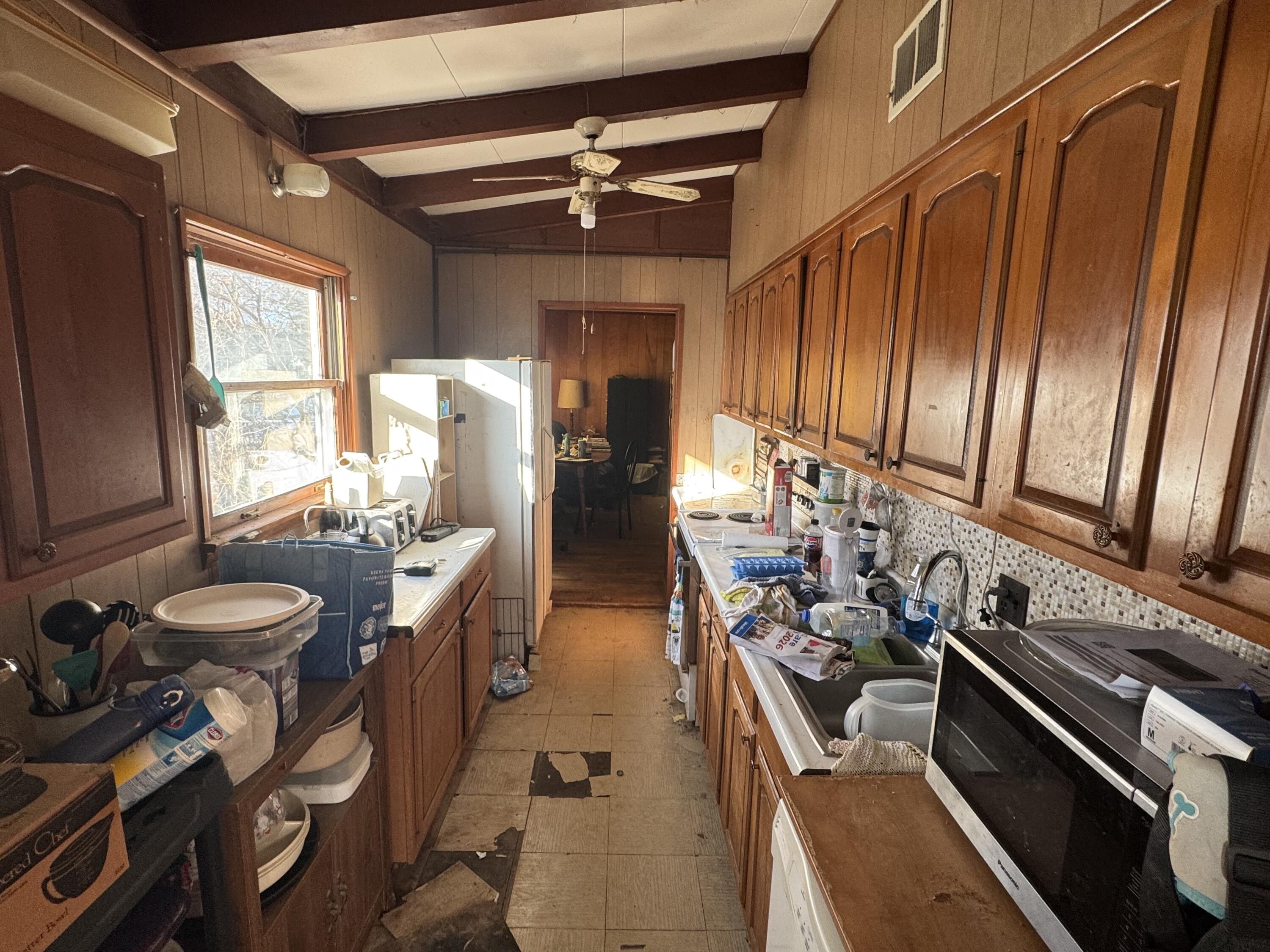 372 Ridge Road Springfield, OH 45503 - Photo 8 of 18 Gallery Image 8