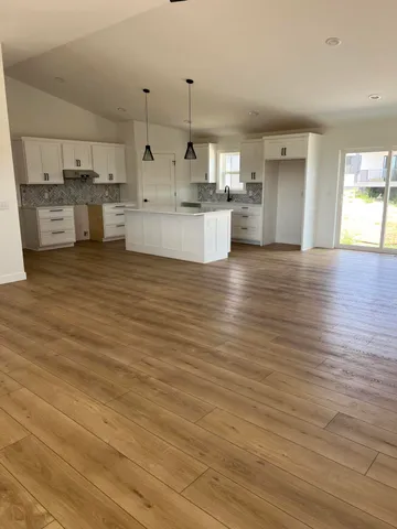 $539,900 | 1351 Annapolis Drive, Holmen, WI 54636