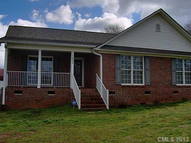 1692 Jim McCarter Road Clover, SC 29710 - Photo 12 of 16 Gallery Image 12