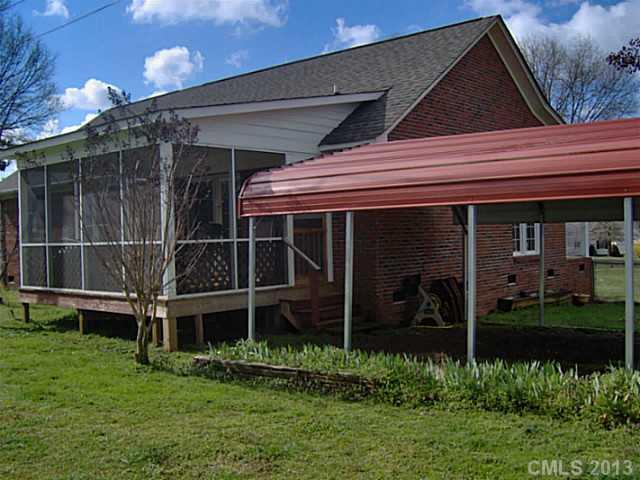 1692 Jim McCarter Road Clover, SC 29710 - Photo 13 of 16 Gallery Image 13