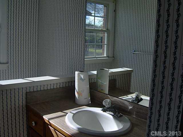 1692 Jim McCarter Road Clover, SC 29710 - Photo 8 of 16 Gallery Image 8