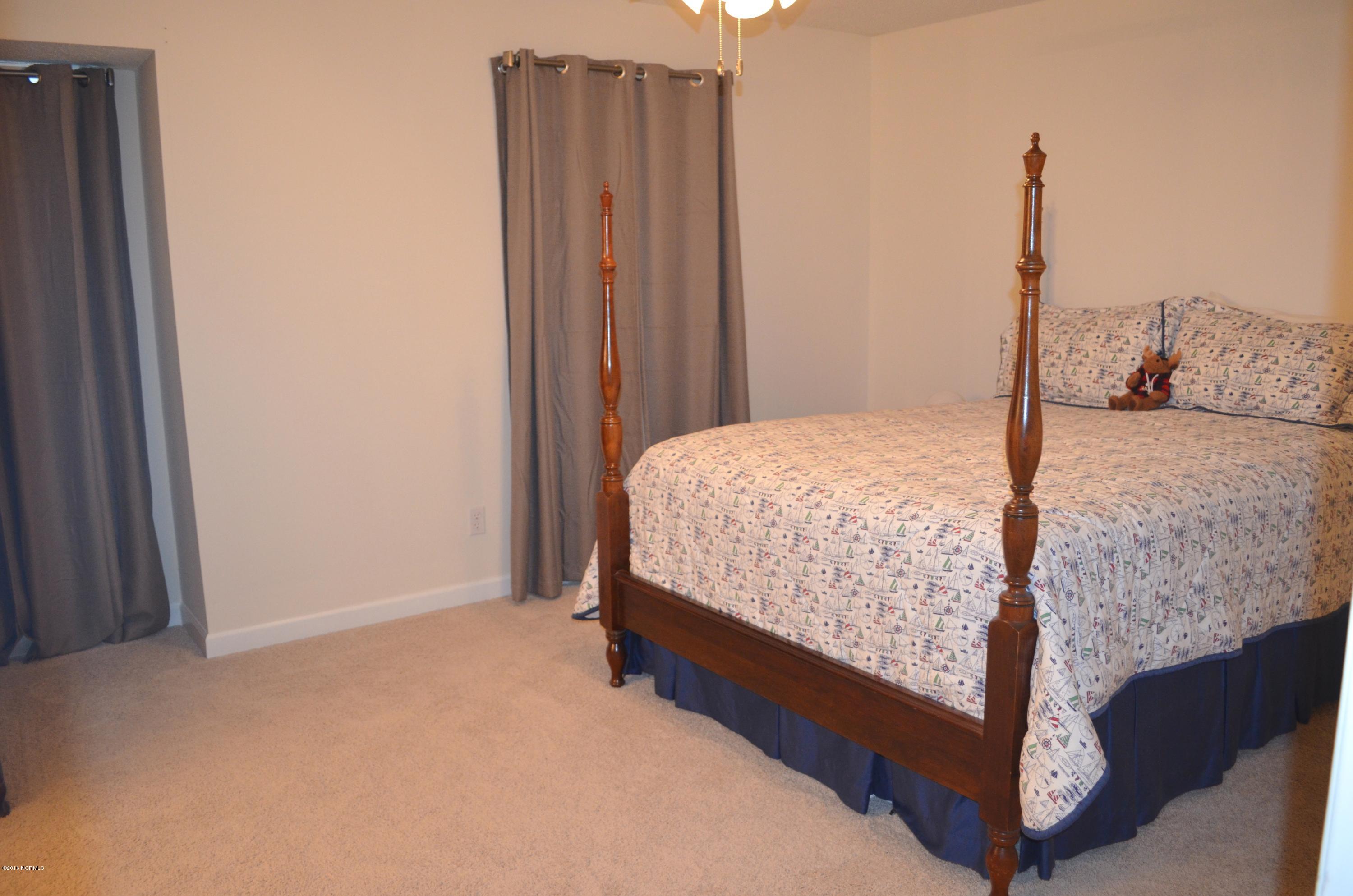 1968 Quail Ridge Road, Unit C Greenville, NC 27858 - Photo 11 of 32 11 Master Br