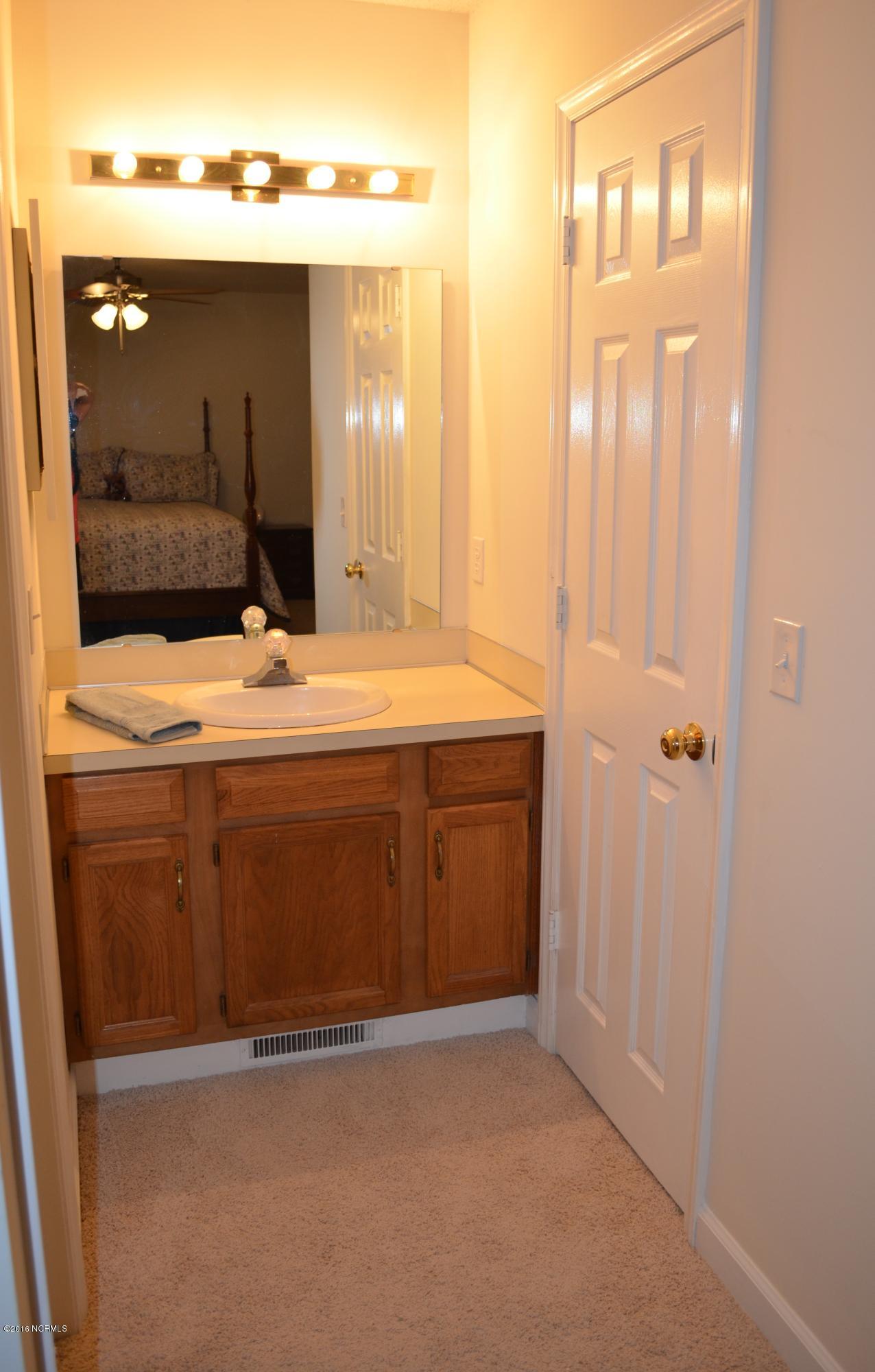 1968 Quail Ridge Road, Unit C Greenville, NC 27858 - Photo 13 of 32 13 Bath room