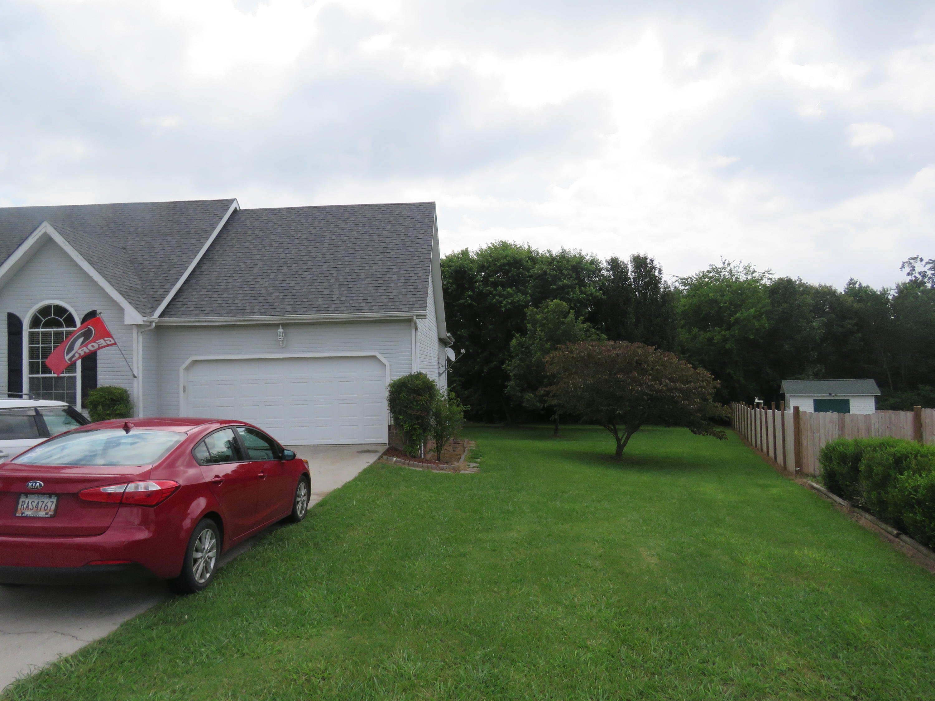 147 Spring Wind Circle Ringgold, GA 30736 - Photo 3 of 23 IMG_7874