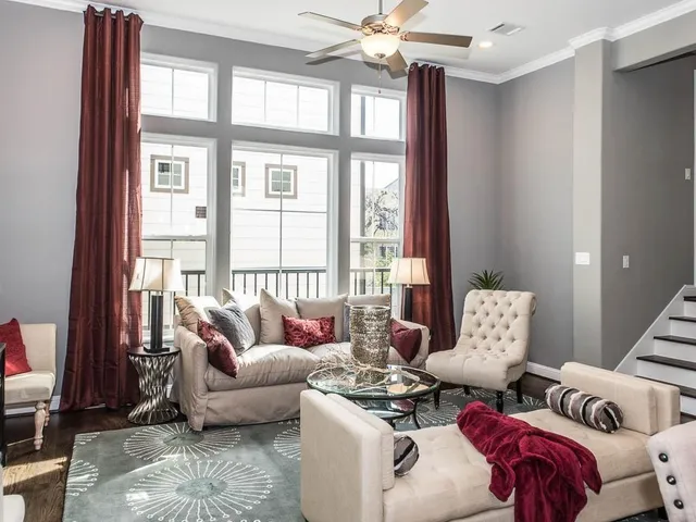 $3,100 | 6121 Stillman Street, Houston, TX 77007