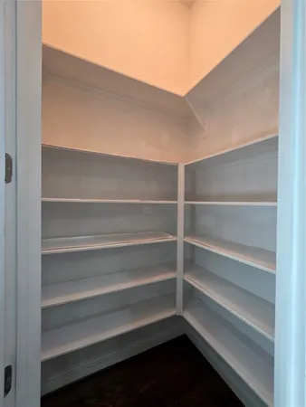 $2,999 | 6121 Stillman Street, Houston, TX 77007