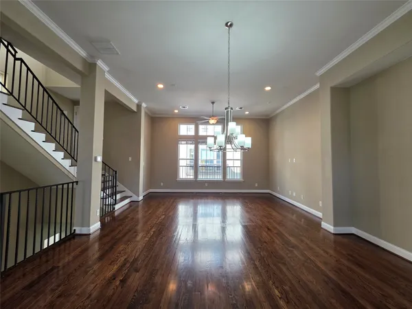 $2,999 | 6121 Stillman Street, Houston, TX 77007