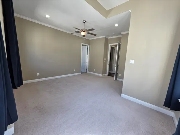 $2,999 | 6121 Stillman Street, Houston, TX 77007