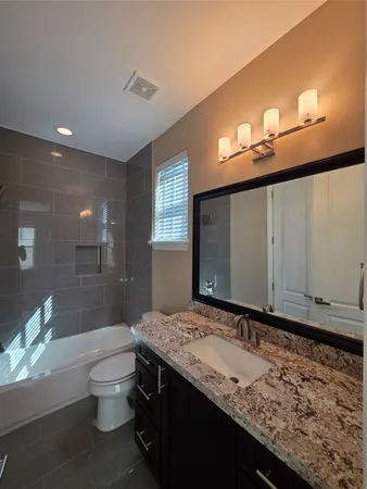 $2,999 | 6121 Stillman Street, Houston, TX 77007