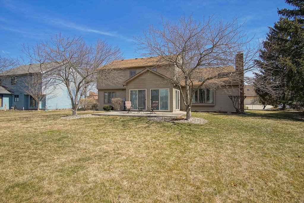 5617 Litchfield Road Fort Wayne, IN 46835 - Photo 2 of 36