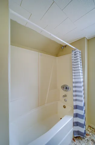 $439,900 | N7736 County Rd D, Bear Creek, WI 54922