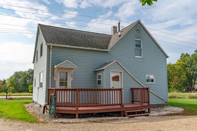 $439,900 | N7736 County Rd D, Bear Creek, WI 54922