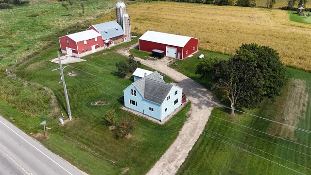 $439,900 | N7736 County Rd D, Bear Creek, WI 54922