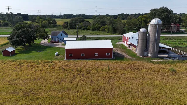 $439,900 | N7736 County Rd D, Bear Creek, WI 54922