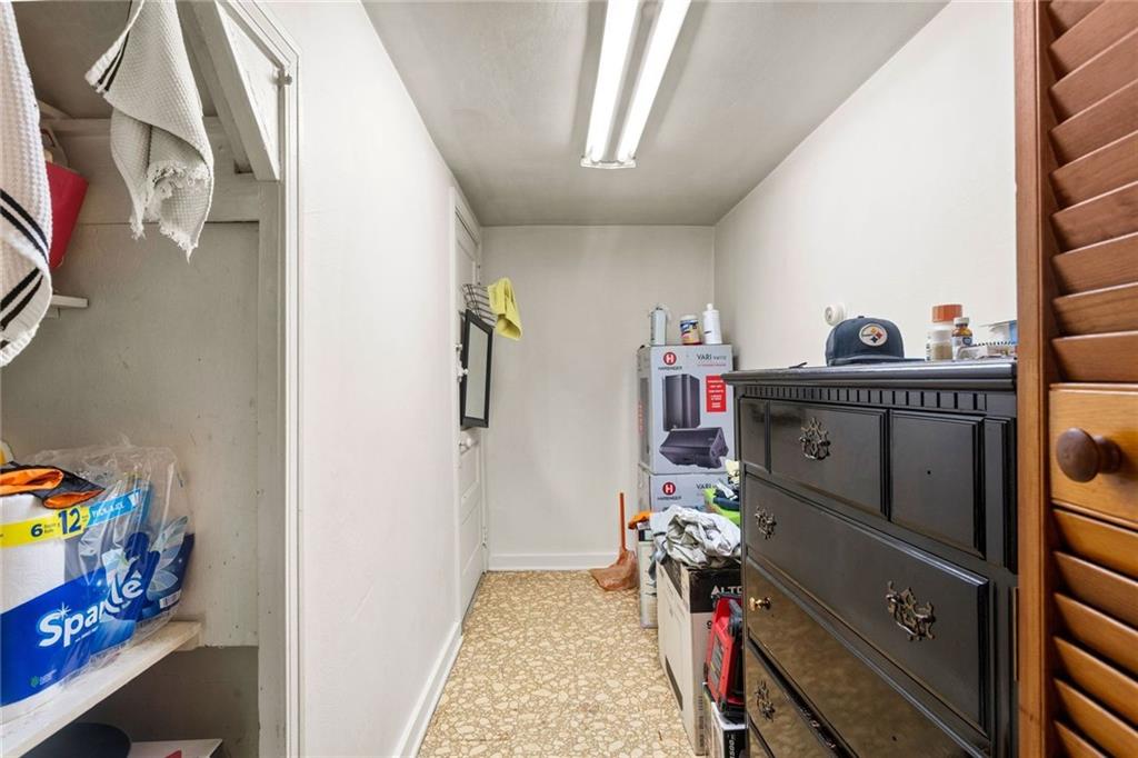 425 Braddock Road Pittsburgh, PA 15221 - Photo 32 of 39