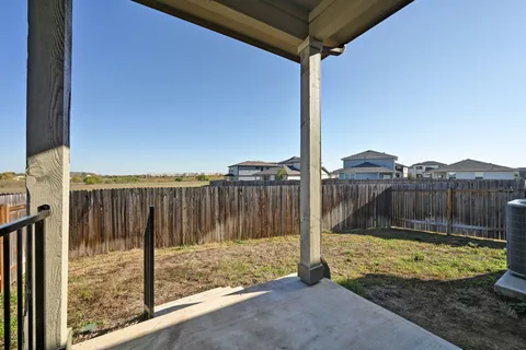 $279,400 | 522 Wilshire Road, San Marcos, TX 78666