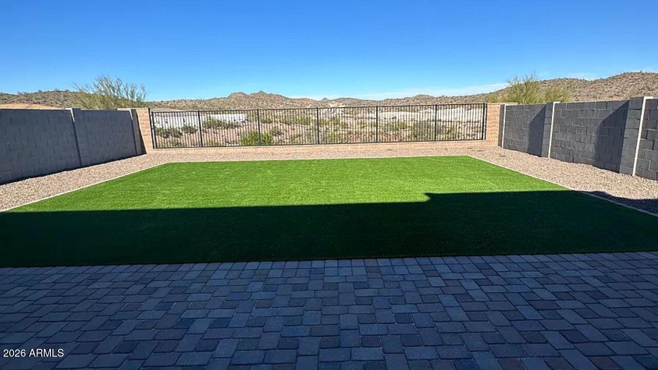13412 West Eagle Feather Road Peoria, AZ 85383 - Photo 13 of 14 12