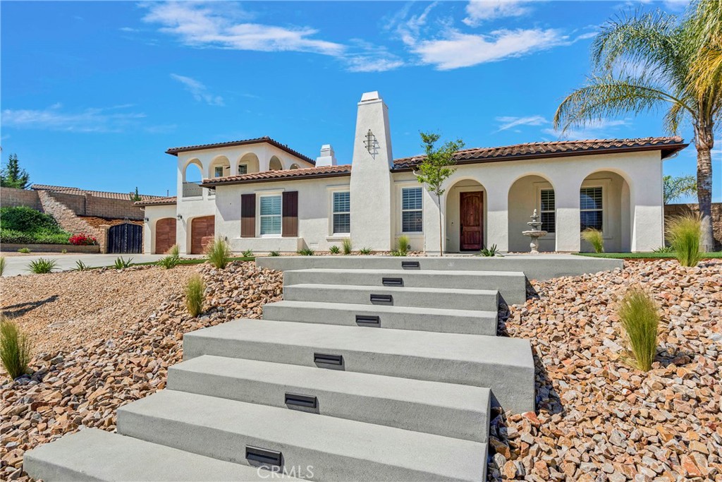 7945 Horizon View Drive Riverside, CA 92506 - Photo 3 of 67