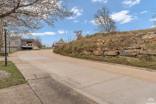 $599,000 | 1903 Quail Run, Lawrence, KS 66047