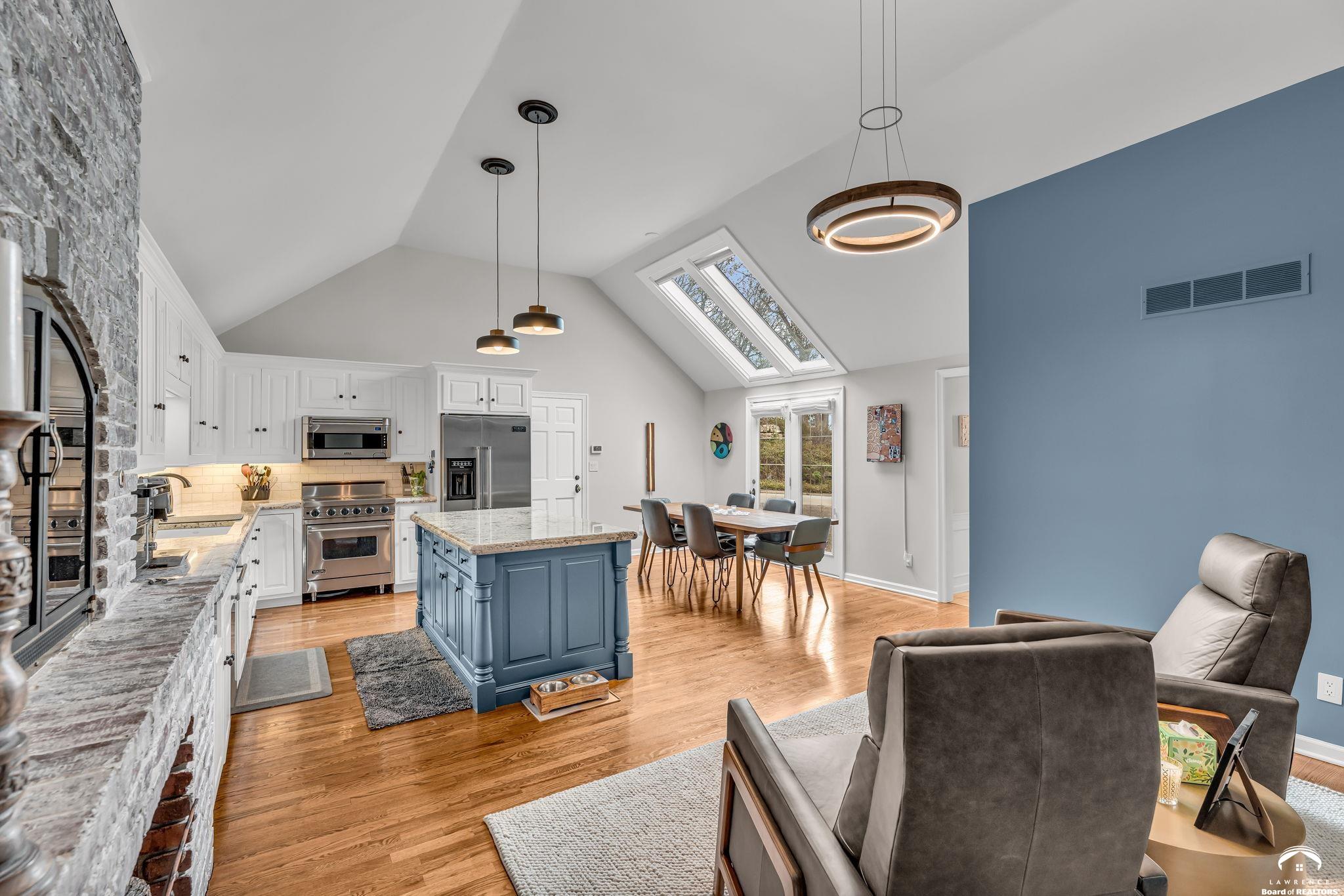 1903 Quail Run Lawrence, KS 66047 - Photo 8 of 65