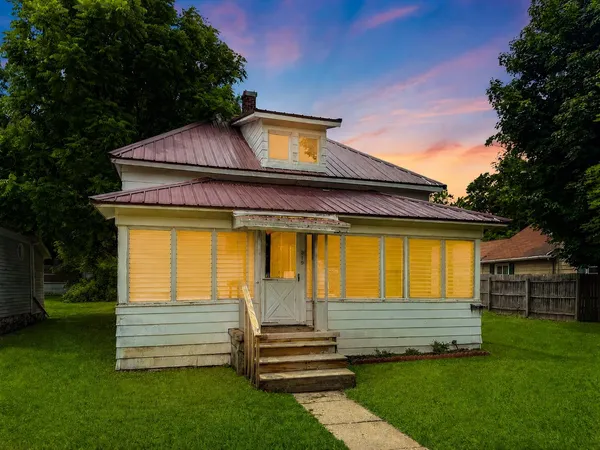 $119,000 | 319 West Saginaw Street, St. Louis, MI 48880