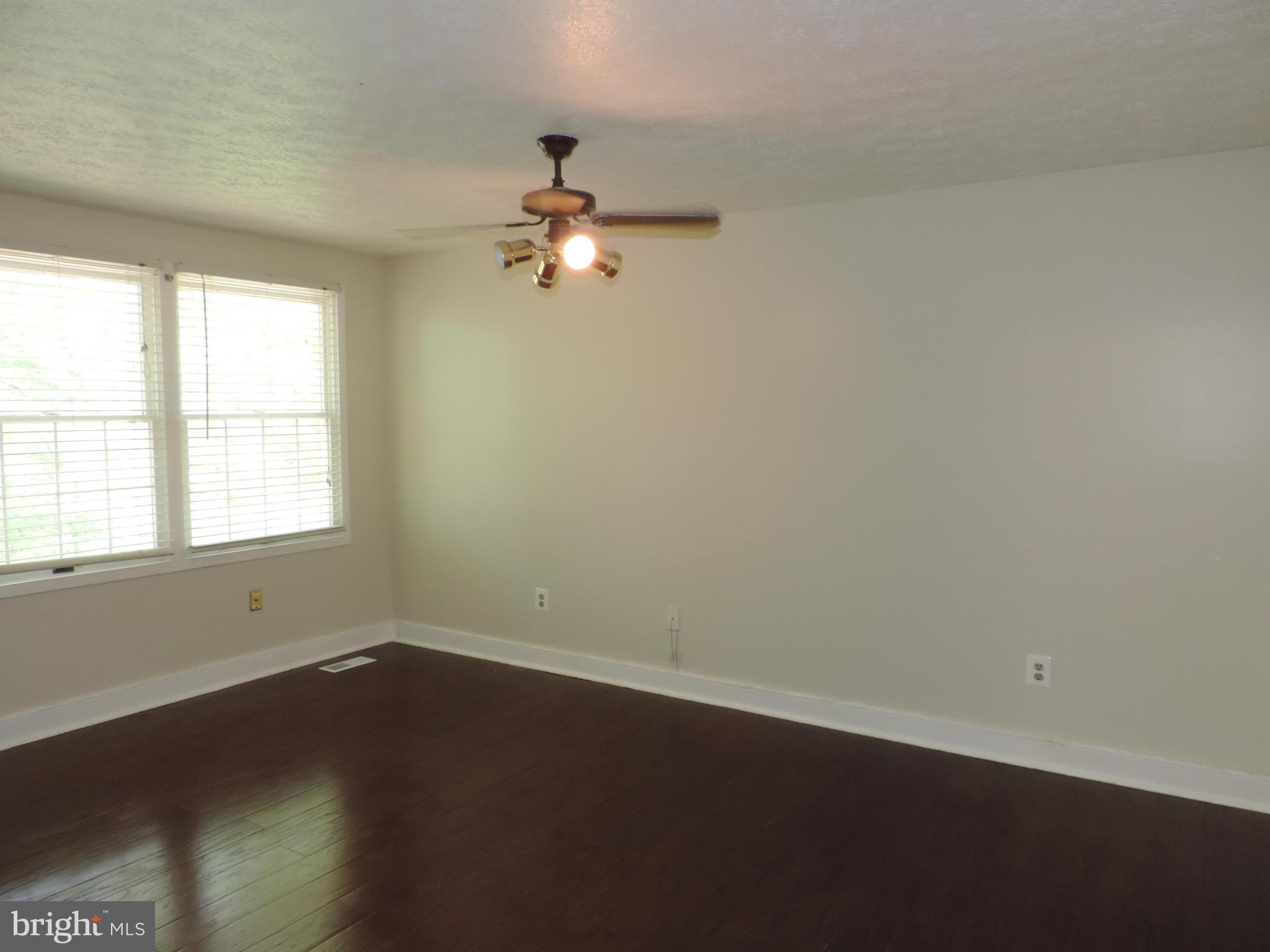 40 Boxthorn Road Abingdon, MD 21009 - Photo 11 of 26 Bedroom (Master)
