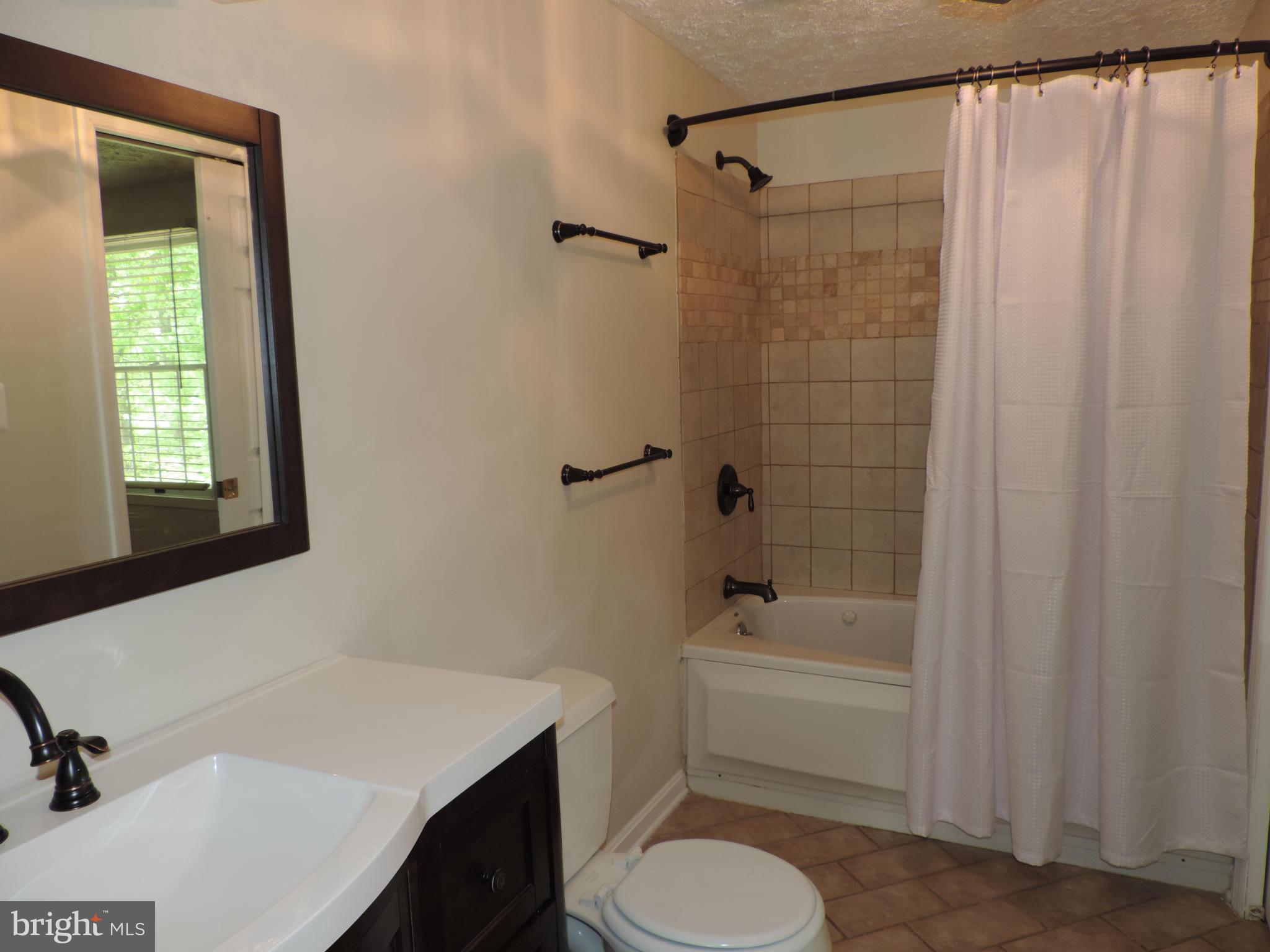 40 Boxthorn Road Abingdon, MD 21009 - Photo 15 of 26 Bath