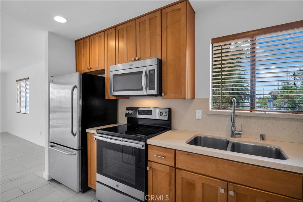 24331 Pasto Road, Unit D Dana Point, CA 92629 - Photo 4 of 30