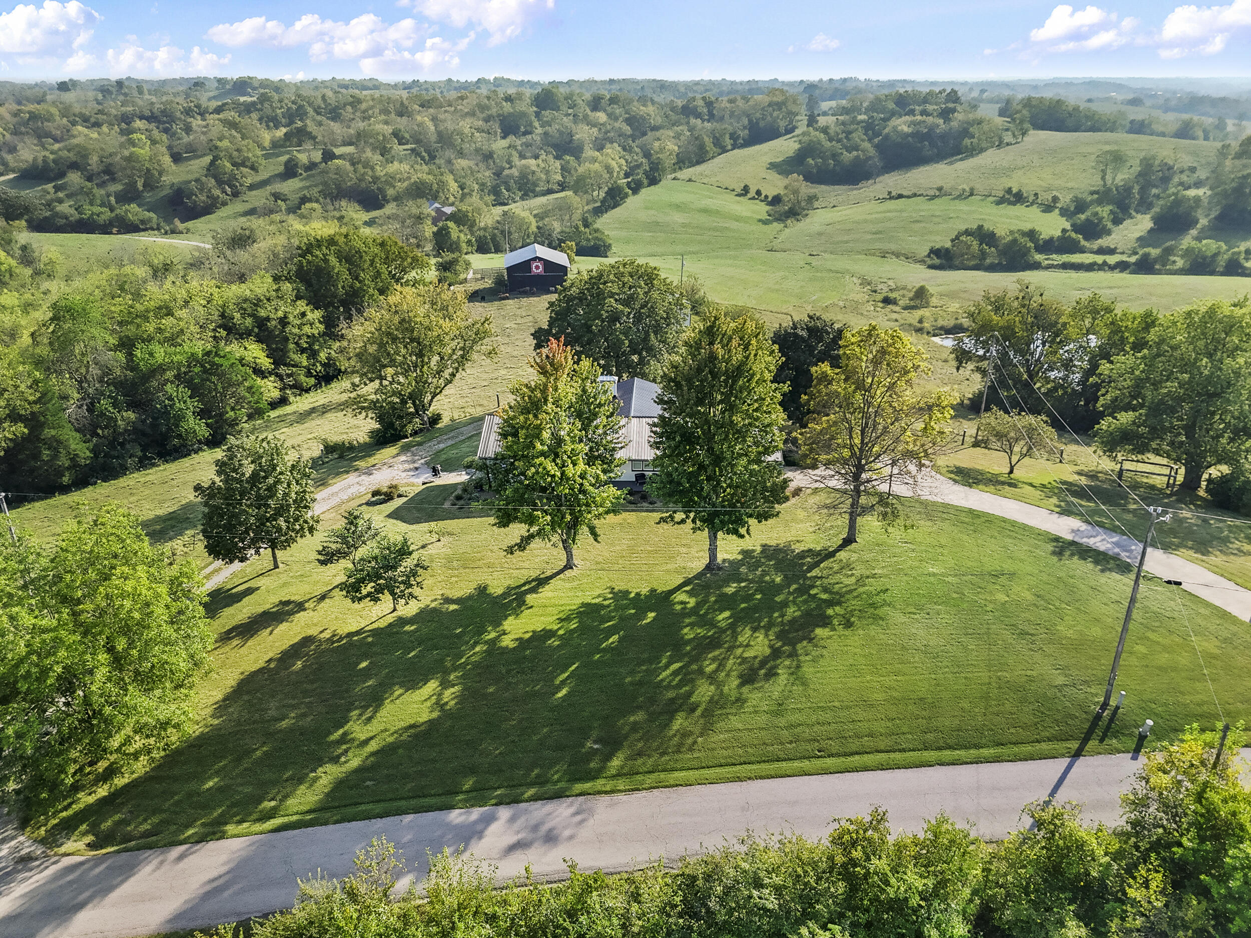 1039 Cole Road Winchester, KY 40391 - Photo 70 of 75 79_dji_20260917171619_0248_d