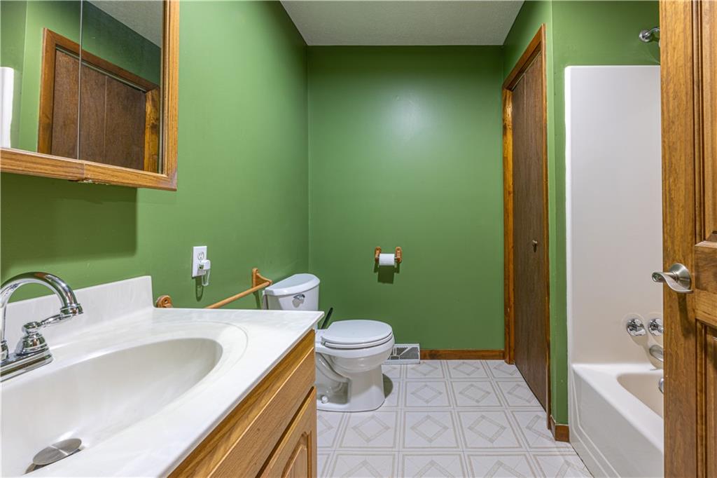 577 Woodside Old Frame Road Smithfield, PA 15478 - Photo 19 of 30 Gallery Image 19