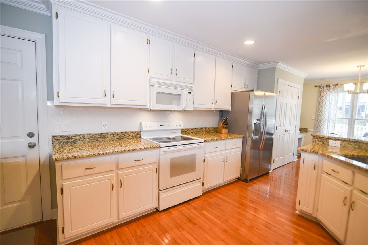 9200 Dawnshire Road Raleigh, NC 27615 - Photo 8 of 30 Well equipped, this kitchen will inspire your inner chef. Kitchen